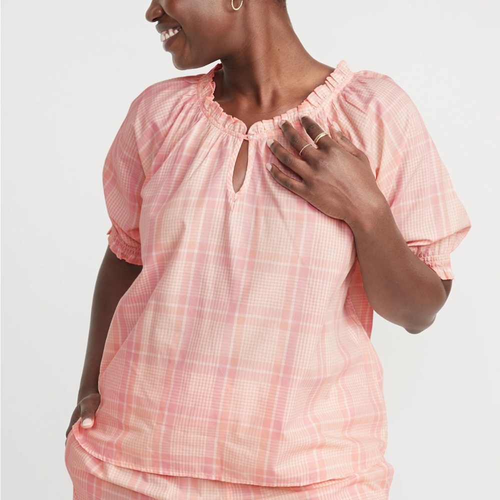 Old Navy Plaid Pajama Set